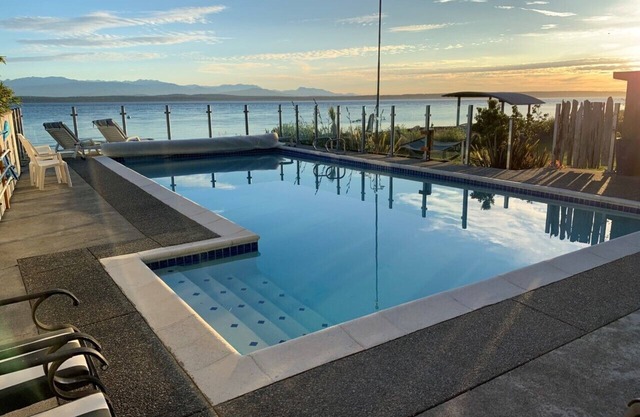 Whidbey's Finest Luxury Beachfront Compound- no-bank sandy westside beach