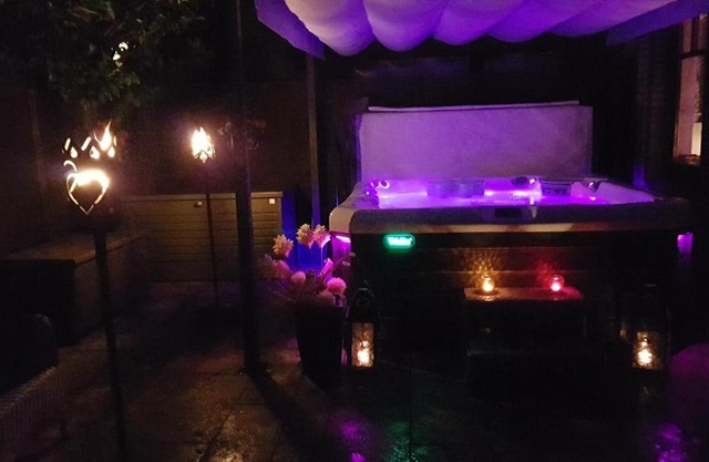Whirlpool Suite Marrakesch-Lounge