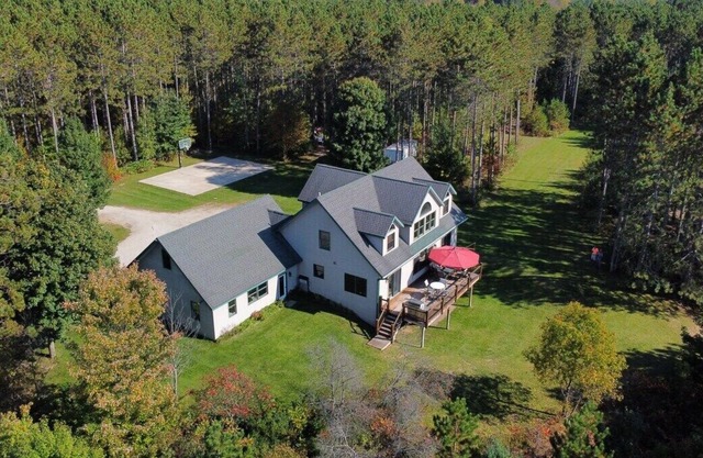 Whispering Ridge - Gorgeous and Great Location!