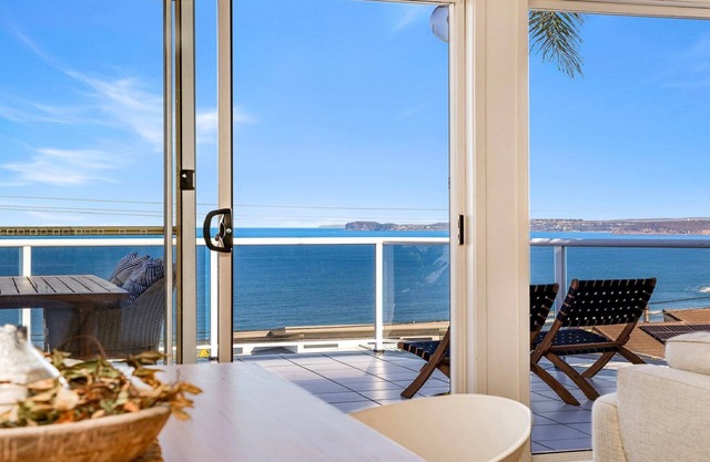 Whispering Waves Luxury Beachhouse