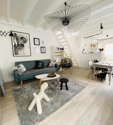 White and Sea Lodge