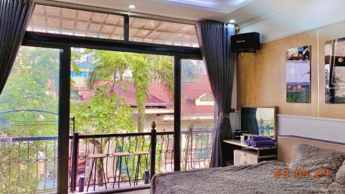 White Bamboo Apartment