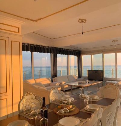 White&Gold penthouse