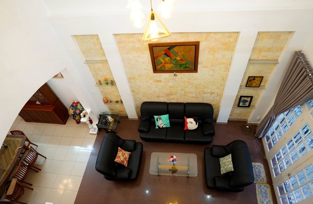 White House Villa, a Home from Home