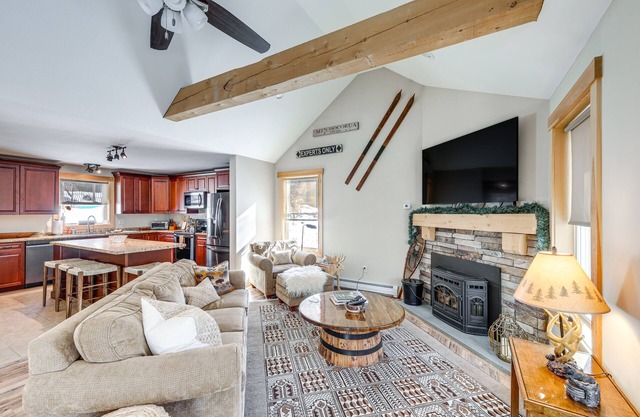 White Mountain Home Near Lakes & Kancamagus Hwy!