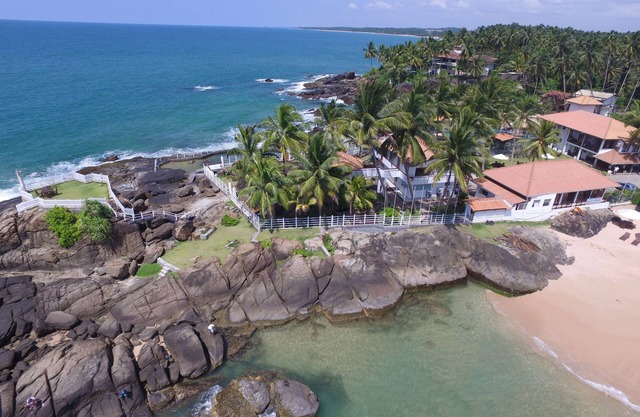 White Villa Resort Aungalla