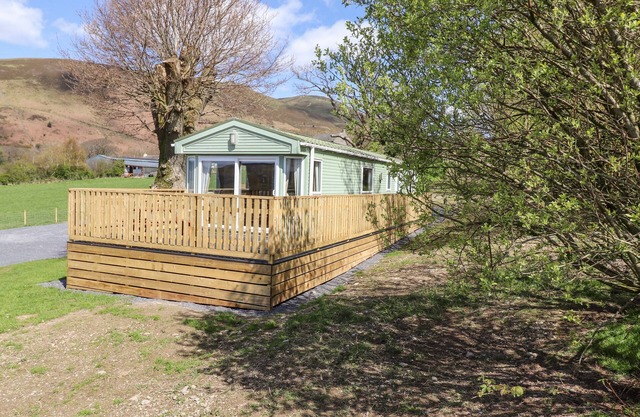 WHITESIDE, pet friendly, with a garden in Lorton