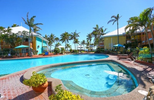 WhitsunStays - The Resort by the Sea