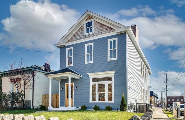 WHOLE HOUSE-Large Group | Modern | Nulu