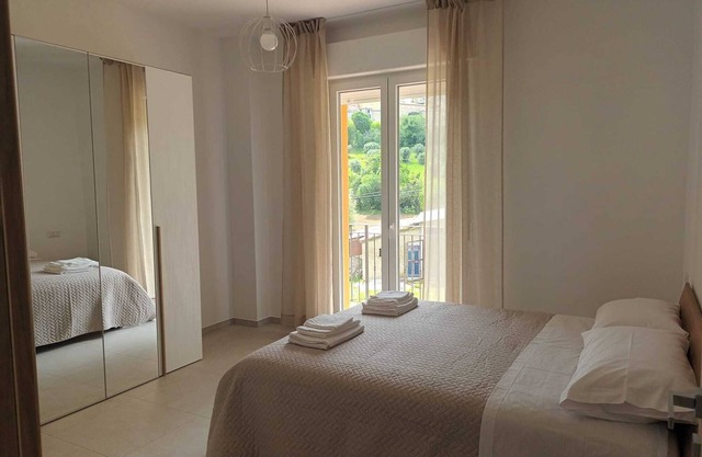 Wide apartment on the hills 5 minutes far from the sea the city and the old town