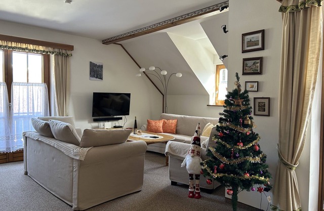 Wiedweg Gold w/80 m2/mountain view-recommended for ski, golf, wandering fans.
