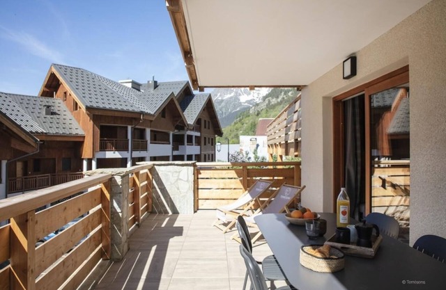 Wifi, 50m from ski slopes, balcony, ski locker, 40m², Vaujany