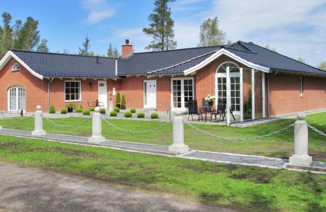 "Wigh" - 800m from the sea by Interhome