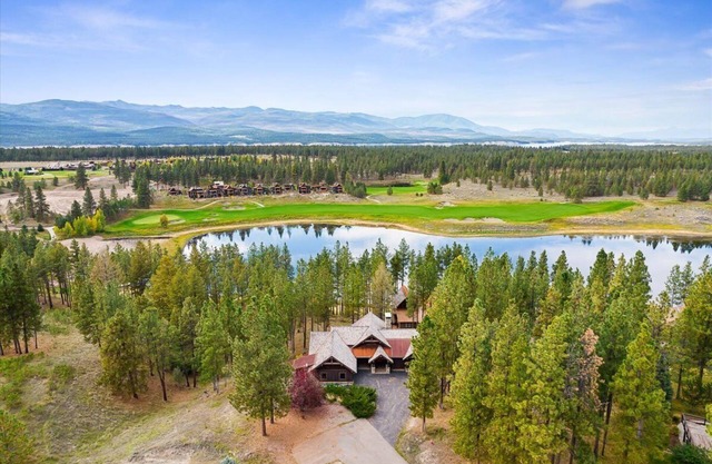 Wilderness Club Chalet Golf Retreat