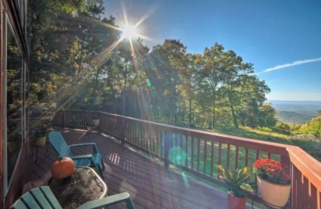 Wilderness Ridge - Private Cabin Retreat w/Shenandoah Valley View