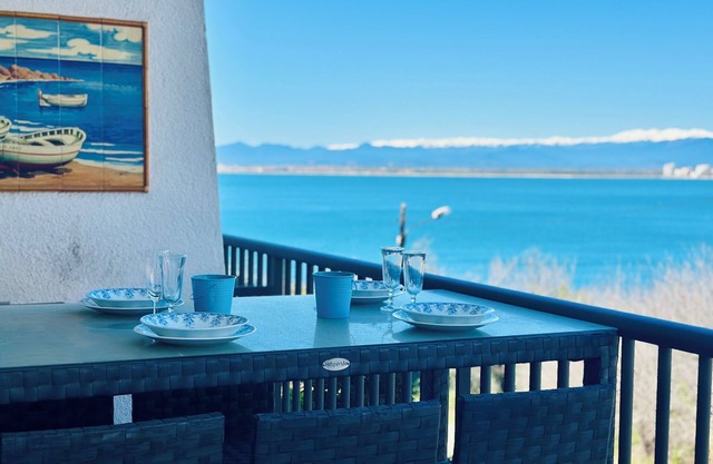 WILL DELIGHT AND ENJOY THE VIEWS FROM THE TERRACE. QUIET AREA. PARKING.