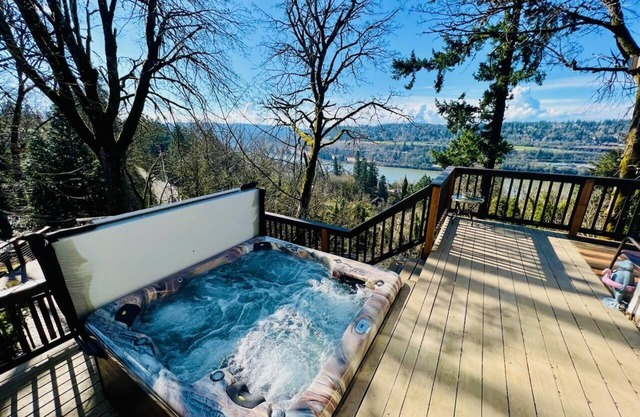 Willamette River Overlook