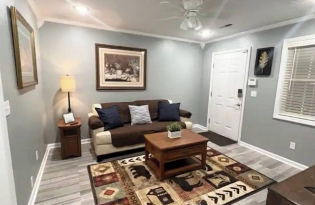 Willow Central Apartment