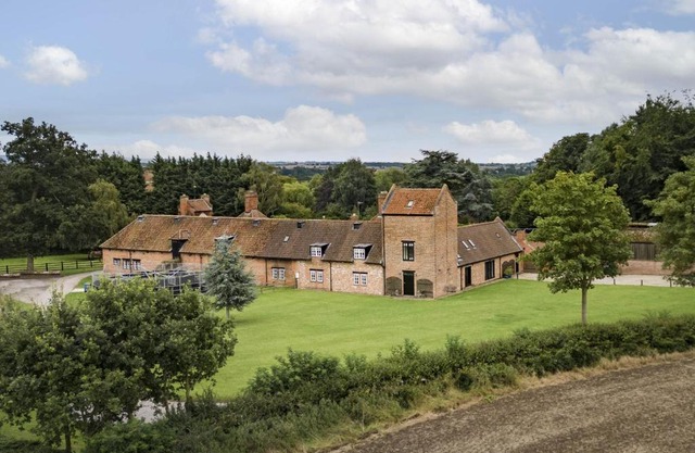 Willowgarth House