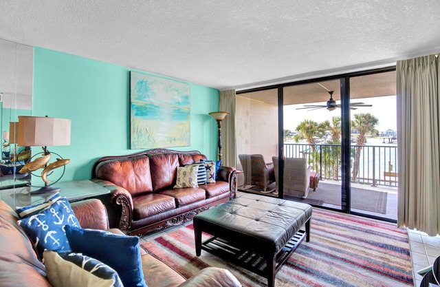 🌴Wind Drift 114 North | Water Front with Gorgeous Views | Walk to Beach🌴