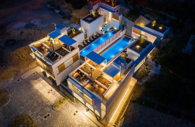 Wind Rose Wellness Villa Bura