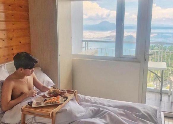Wind Staycation Suites