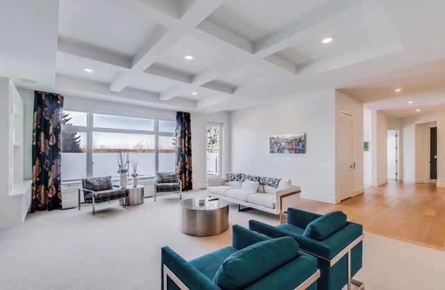 Windsor - Luxury Mansion King Bed & Heated garage
