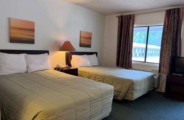 WINDTREE INN