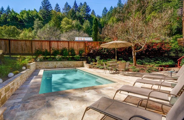Wine Country Hideaway: 4BR, 2200Sf Home With Swimming Pool and Pickleball area