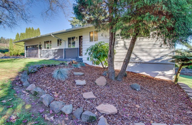 Wine country home with game room & valley view - dog-friendly