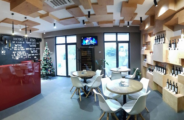 Wine Hotel