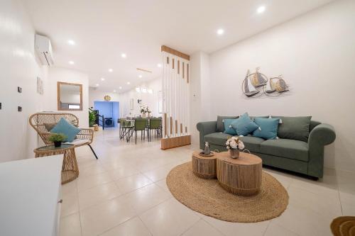Wink Central 10 Patong Beach Phuket