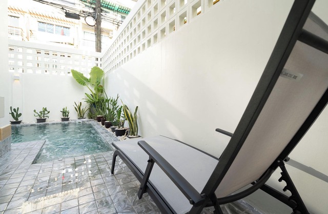 Wink villa 154 Patong Phuket close to the beach sleep 10