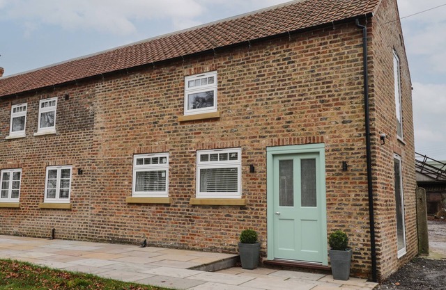 WINNIE'S STABLE, romantic, with a garden in Market Weighton