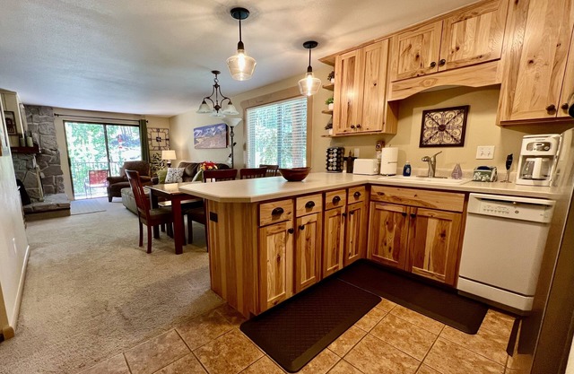 Winter Park Condo on the bus route, perfect for your ski vacation!