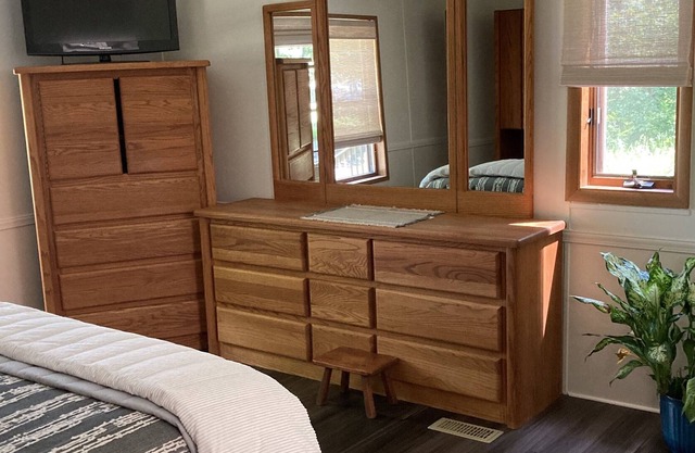 Winter Woodhouse Escape in the Catskills!