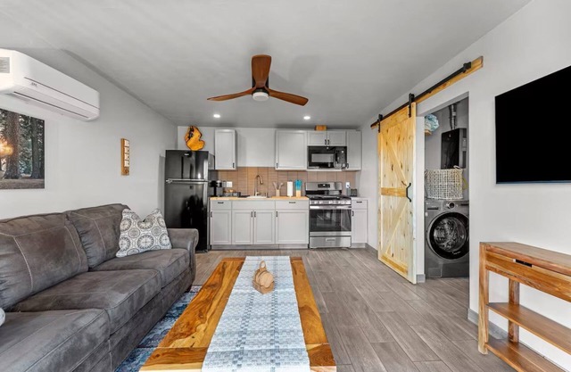 Winters Oasis Bungalow and stalls
