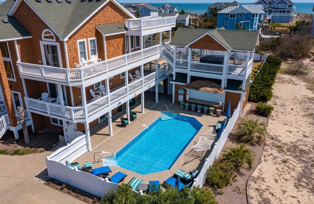 Wish You Were Here: Oceanside, Saltwater Pool, Hot Tub, Tiki Bar, Pet-friendly