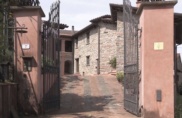 Wisteria: Country nest with pool in countryside near Cinque Terre