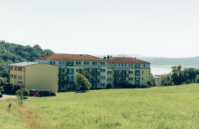 With dog! - Family apartment with lake view