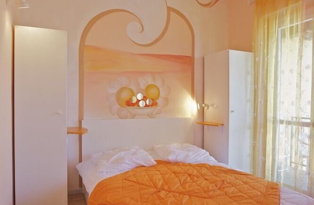 With great attention to detail furnished studio apartments in a residence with pool