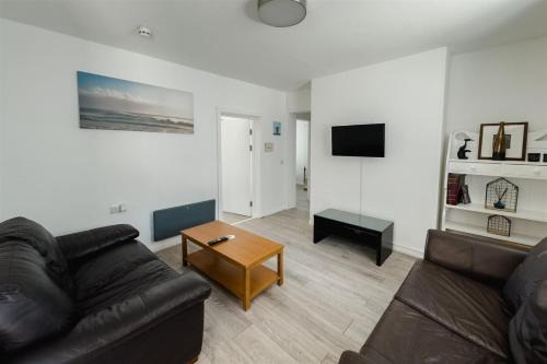 Withernsea 2 bed apt and sofa bed