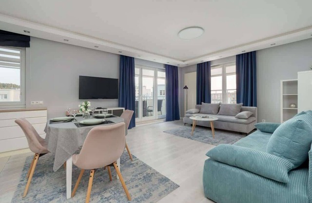 Wittekówny 6 | Spacious Apartment | Parking | Bath