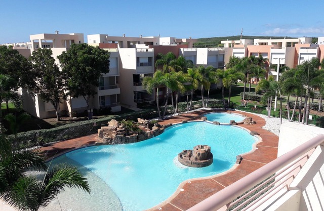 WKLY DISCOUNT RATES Fully-Furnished 2-Level Penthouse Condo at Paseo del Faro
