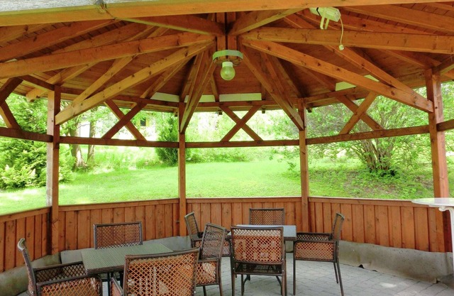 Wohnung in einer Villa mit Garten in Borstendorf
