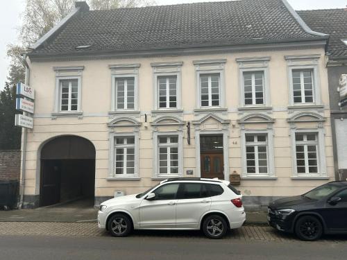 wohnen in 400 Jahre alter ehem Lateinschule LS24