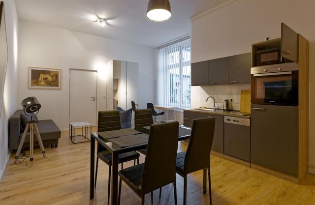 Wohnung 2 neben Warschauer Platz und Spree