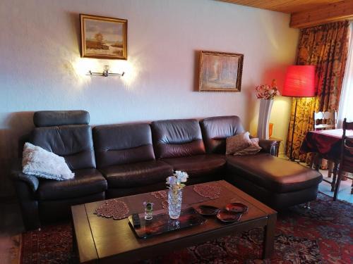 Wohnung 53m2 gross möbliert mit Internet TV Küche & schöner Aussicht in zwischen Olten und Aarau mieten