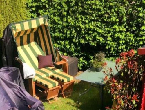 Wohnung am Meer mit Garten