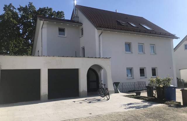 Wohnung Anika 1 - Helle FeWo mit schönem Balkon und kostenfreim WLAN